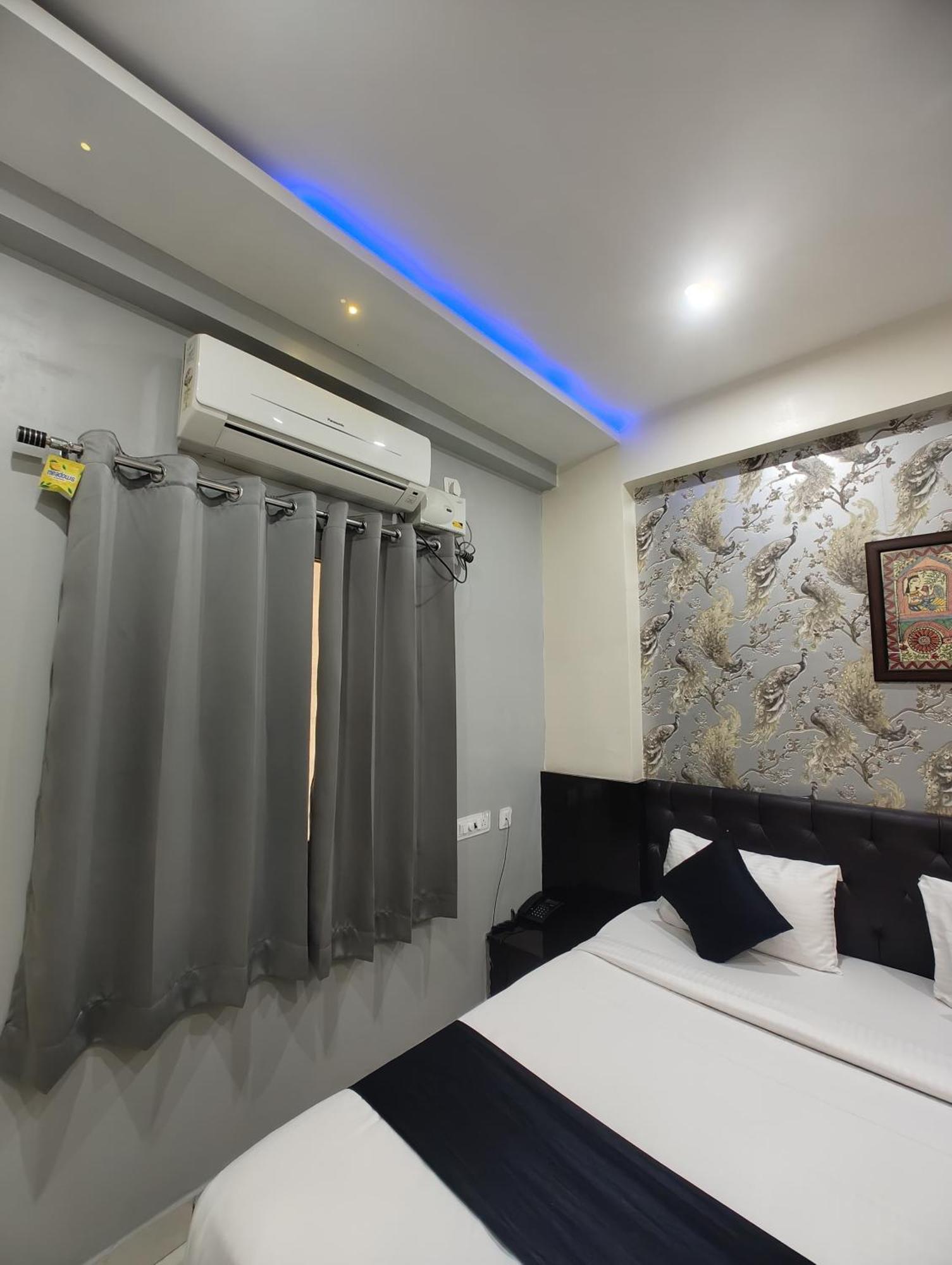 Hotel Grandview Kondapur  Extérieur photo