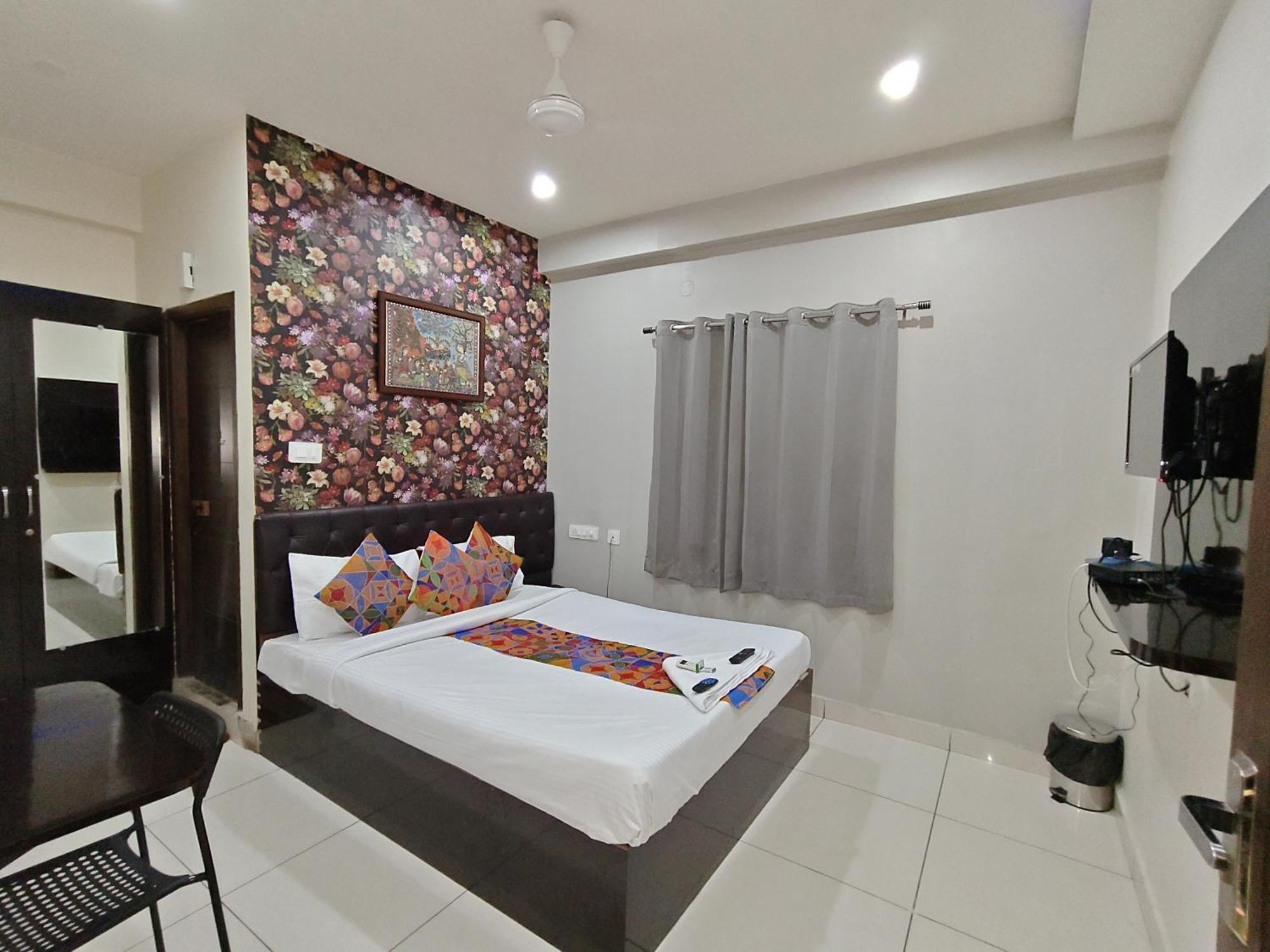 Hotel Grandview Kondapur  Extérieur photo