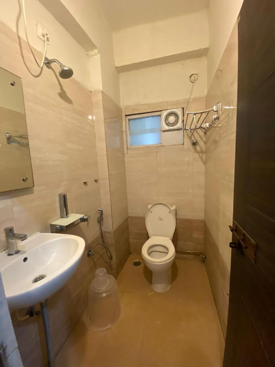 Hotel Grandview Kondapur  Extérieur photo